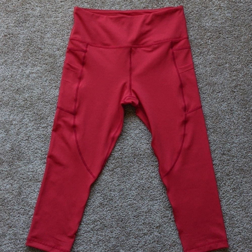 Zyia Red Light N Tight Capri